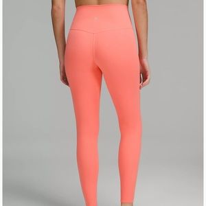 Lulu lemon align leggings. Size 6. Great prepwned condition.